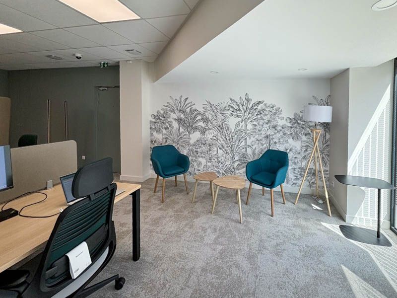 Dalle en moquette beige